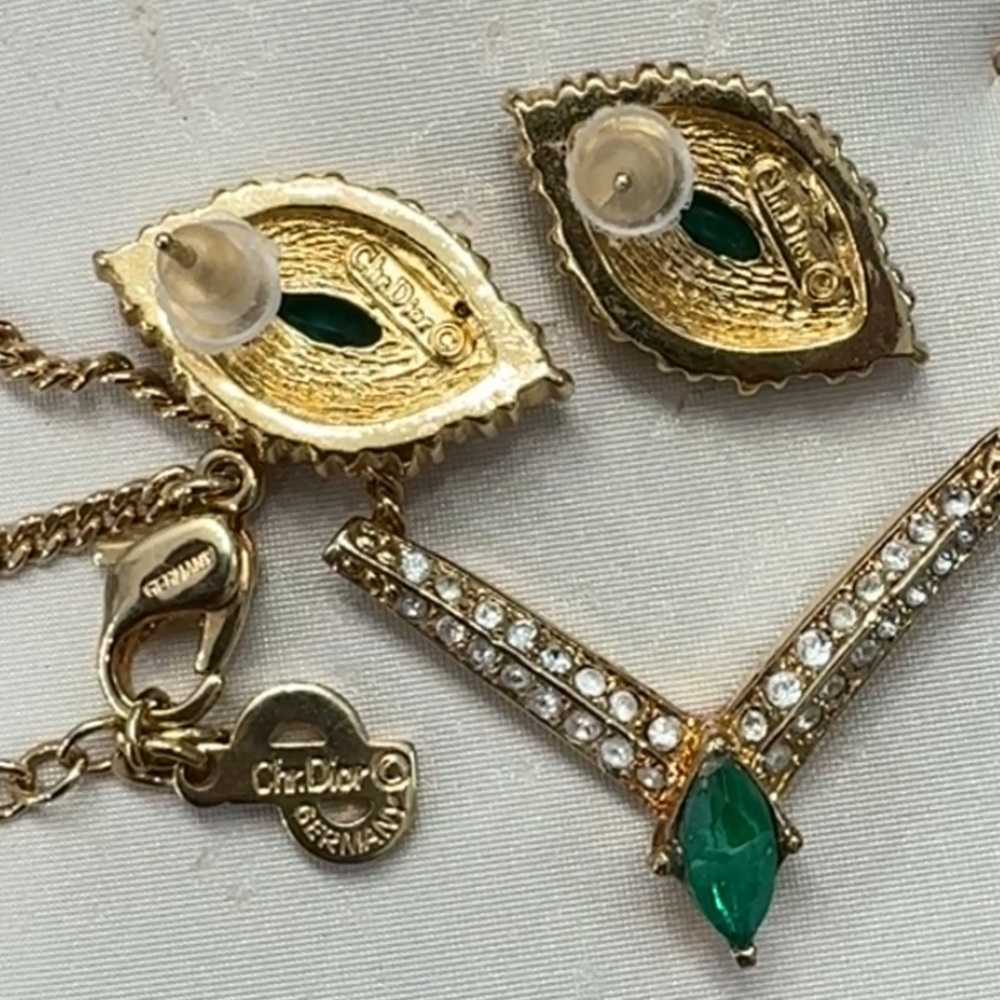 Dior Gold-Plated Earrings for Pierced Ears and Necklace Set - Picture 11 of 11